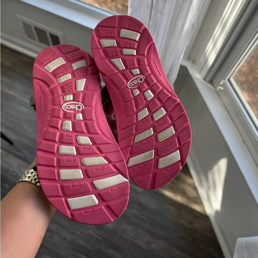 Chaco multicolor pink sandals 4y - Picture 5 of 5
